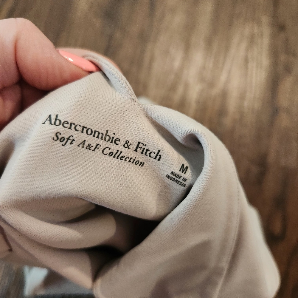 Abercrombie And Fitch Double Layered Bodysuit - Picture 5 of 5